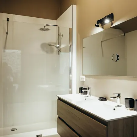 Le Grand Vinave Апартаменты Тё